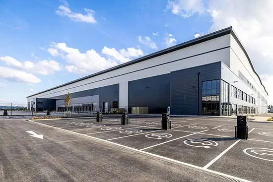 corner shot industrial unit for rent panattoni avonmouth