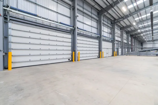 DPD's Pre-let unit in Sittingbourne, showing the dock doors internally