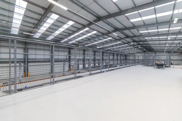 Conveyer belt image inside the new warehouse of DPD unit in Sittingbourne