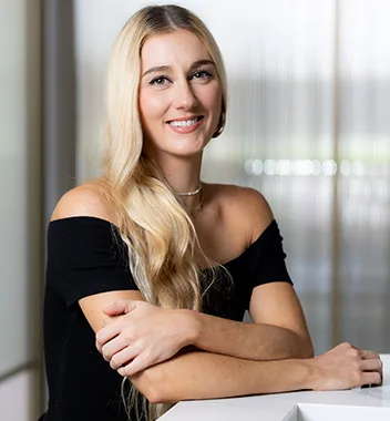 Zoe Dreux